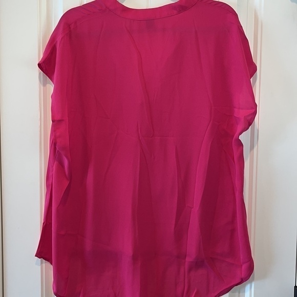 BLACK+ hot pink short sleeve v notch neck dip hem tops size 1X basics - Picture 7 of 11